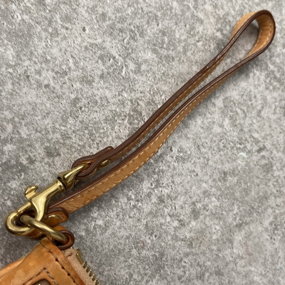 Coach Bonnie Legacy Stripe Zip Wristlet/Clutch EUC - Picture 9 of 10